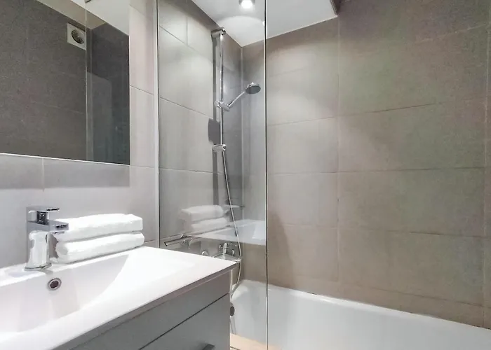 Apartamento 2 Bedroom In *