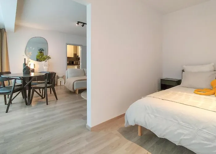 2 Bedroom In * Ostende